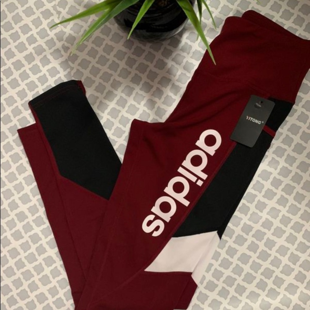 Track suit - Picture 10 of 10